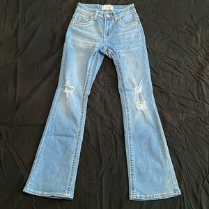 Ripped Flared Embroidery Jeans
